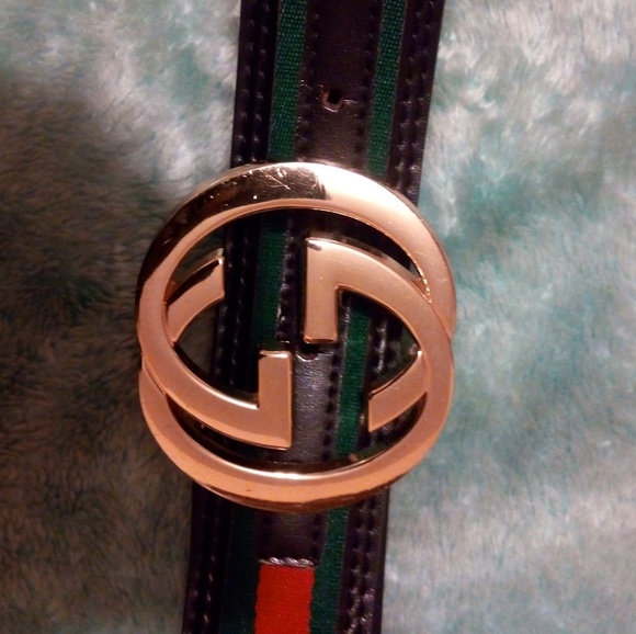Gold Buckle Gucci belt Red ,Gree and black leather - Picture 2 of 3